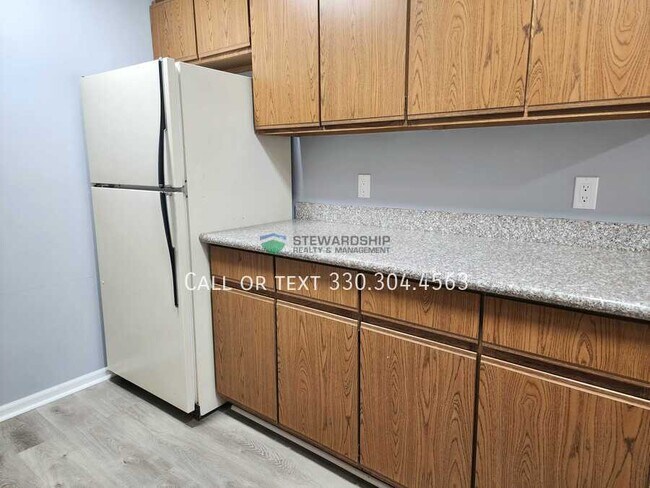 Photo - 693 Carroll St