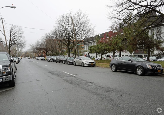 1000 Targee St - 1000 Targee St