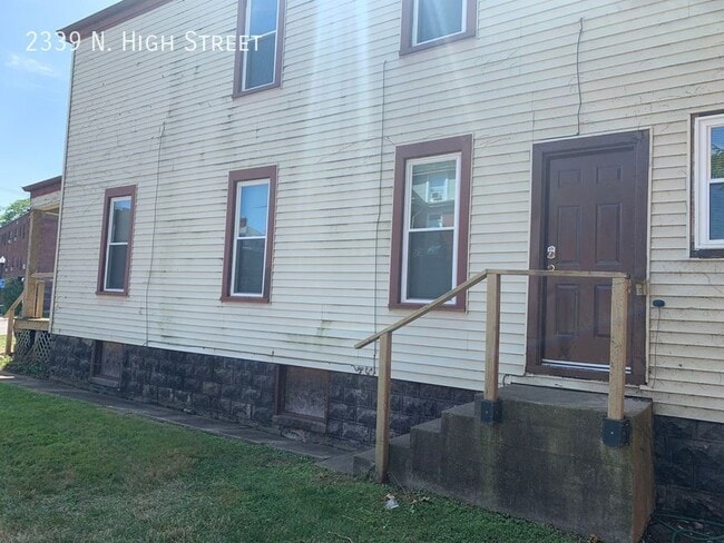 Photo - 2339 N High St