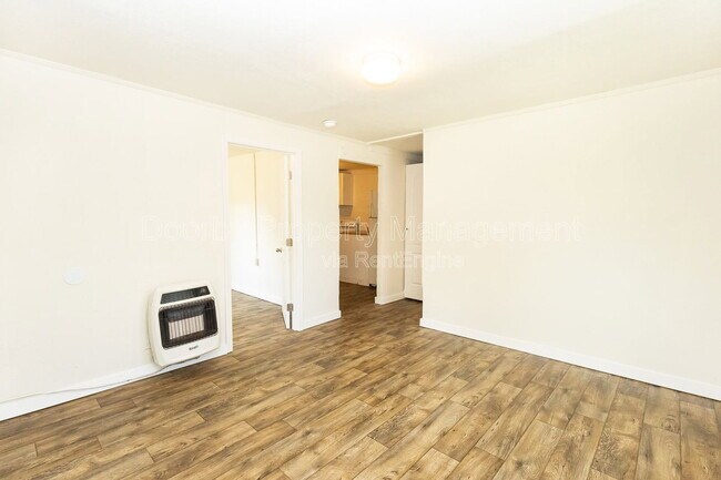 Photo - 417 N Hawthorne St