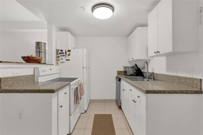 Photo - 123 SW 17th Rd