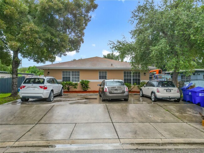 Photo - 530 NE 34th St Unit 1