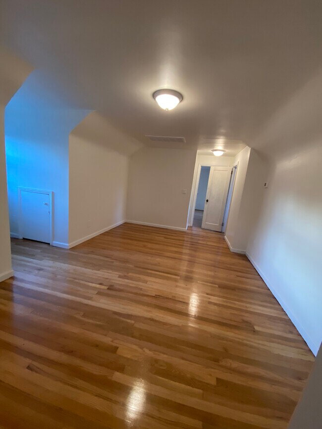 Photo - 226 Livingston St Apartments Unit 2