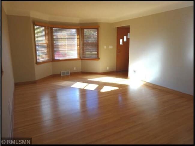 Photo - 2208 Wentworth Ave