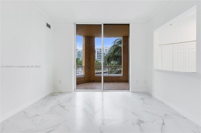 Photo - 3 bedroom in Aventura FL 33180 Unit 317
