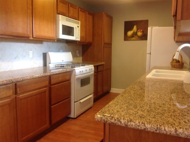 Photo - 7427 Tanager St