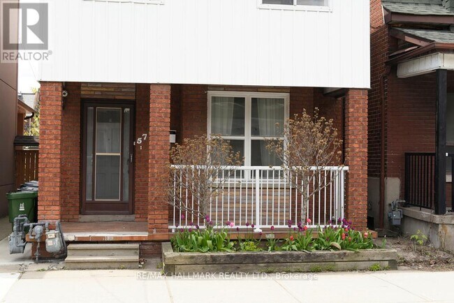 Photo - 576 Ossington Ave