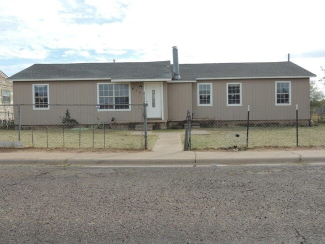 Photo - 410 Snyder St