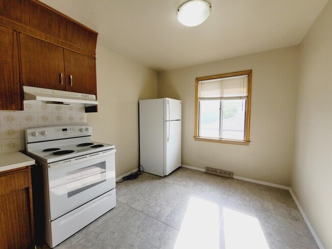 Photo - 10976 124 St Unité 2