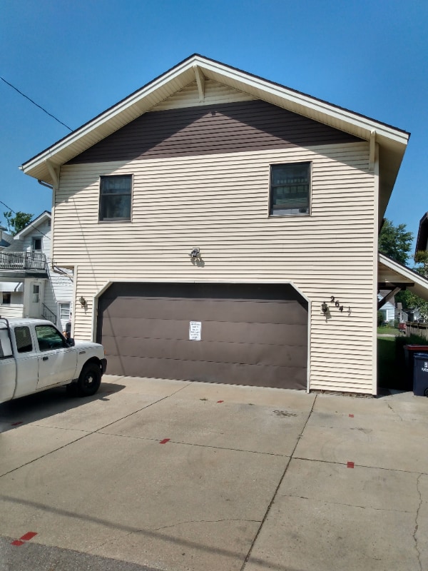 Photo - 264 W 16th St Apartment Unit 264