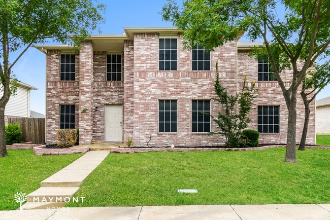 Photo - 1506 Madison Dr House