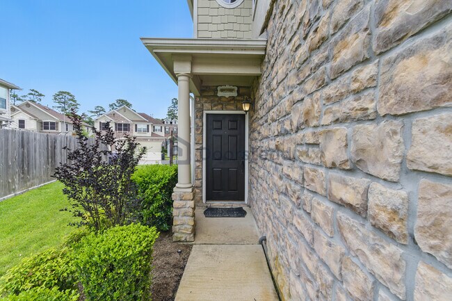 Photo - 16030 Summerville Lake Dr