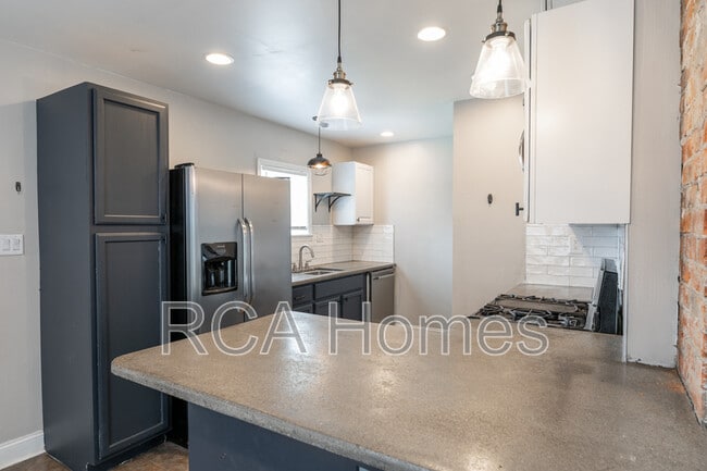 Photo - 1042 St Paul St