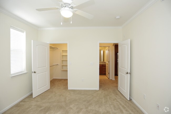 Walk In Closet-O'Malley