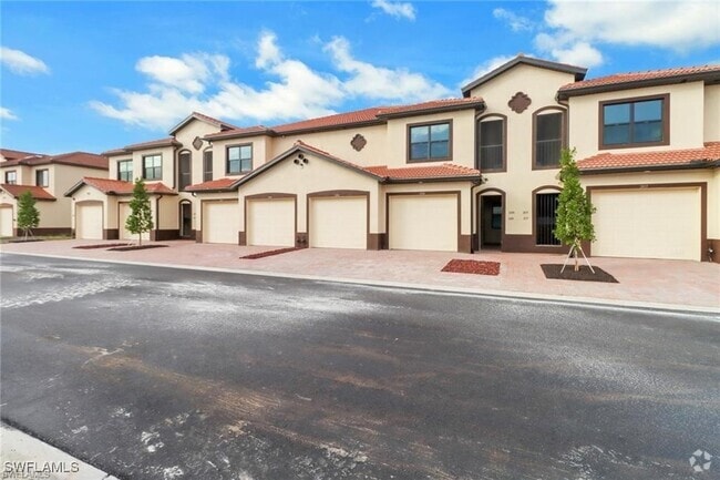 Building Photo - 1802 Samantha Gayle Wy Unit 102 Rental