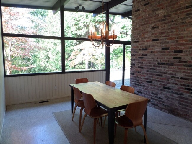Photo - Incredible 3-Bedroom Mid-Century Stunner on Mercer Island! Huge Yard and Central A/C!!