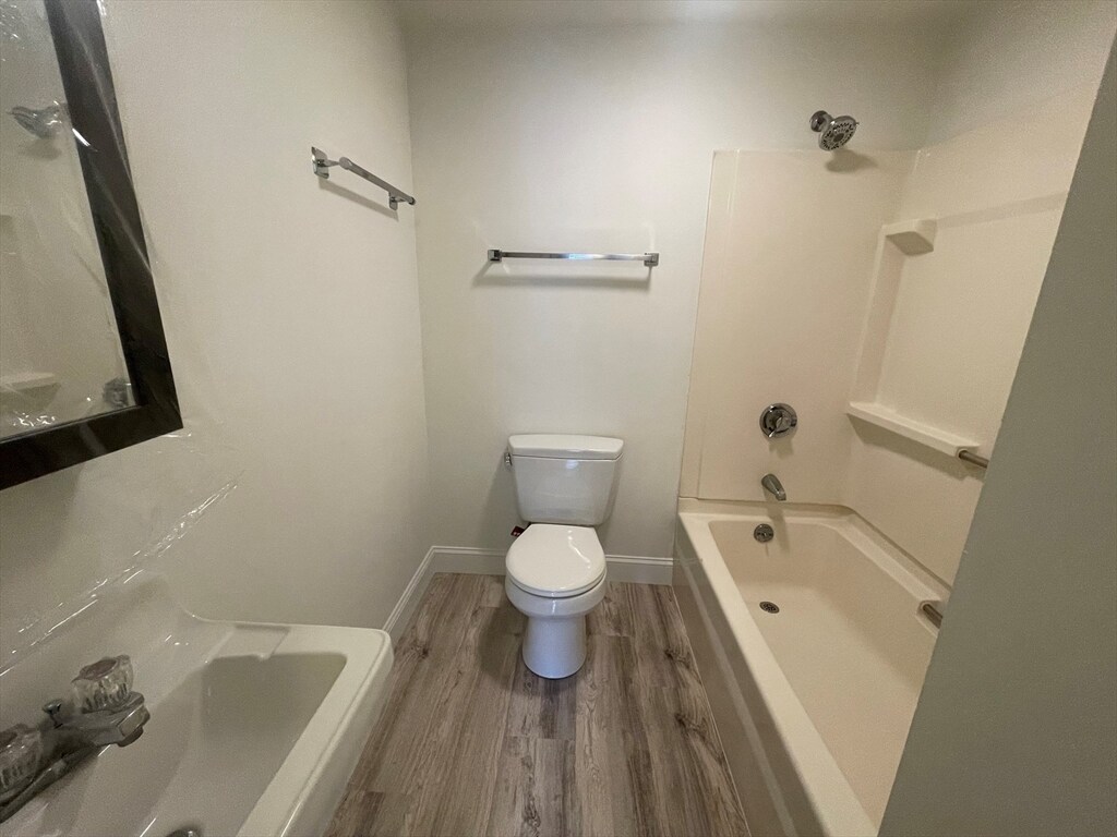 Photo - 227 Marlborough St Unidad 8##