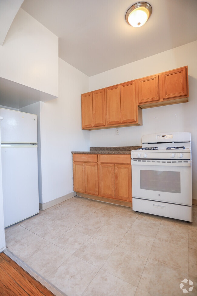Building Photo - 1624 W Lunt Ave Unit #3A Rental