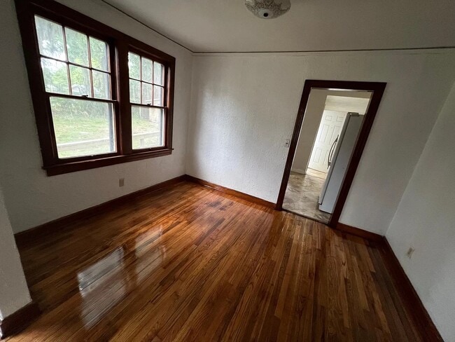 Photo - 343 W 63rd St