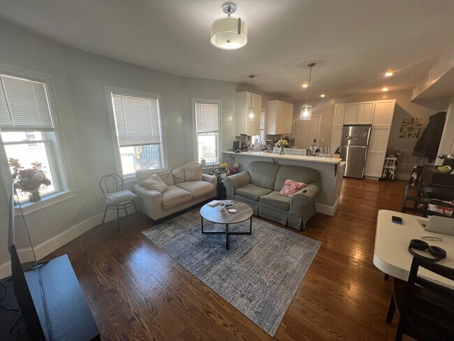 Photo - 337 Highland Ave Unit 2F