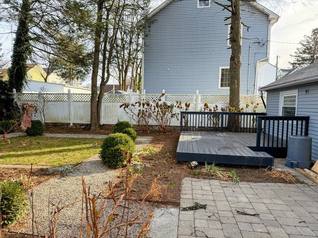 Photo - 53 Morris St