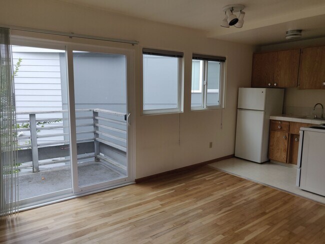 Photo - The Belmont Apartments