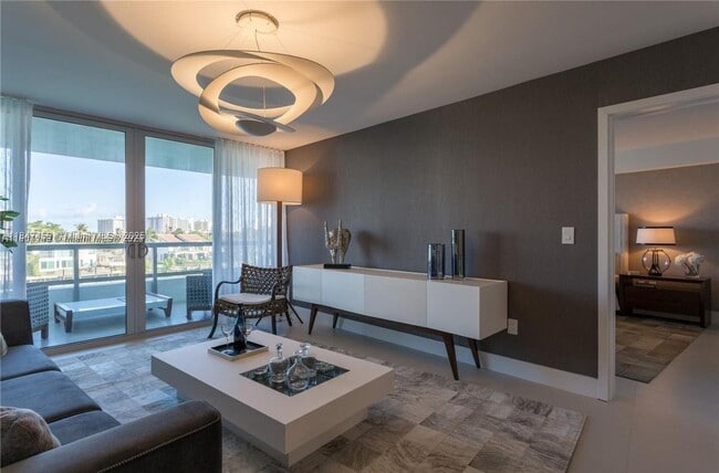 Photo - 9261 E Bay Harbor Dr Unit 303