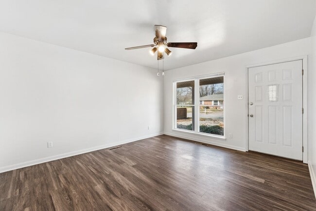 Photo - 1606 Savannah Dr