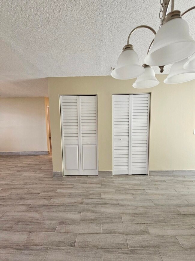 Photo - 4859 Orleans Ct