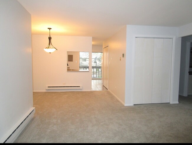 Photo - 662 Daisy Ln