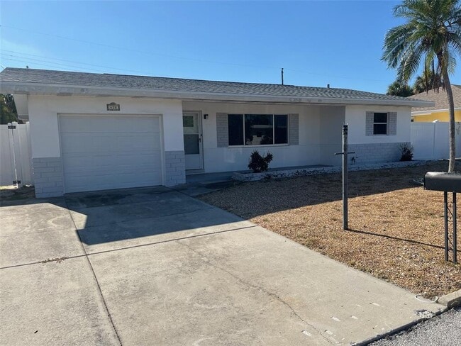 Building Photo - 428 90th Ave