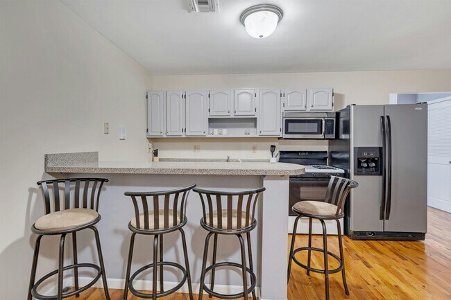 Photo - 4413 Park Ave Unit 2L