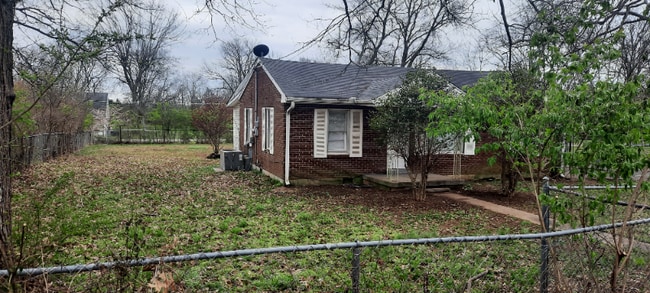 Photo - 1614 Elizabeth Rd