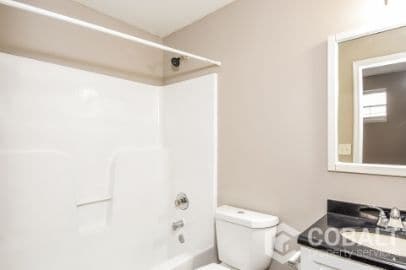 Building Photo - 987 Collier Rd NW Unit F