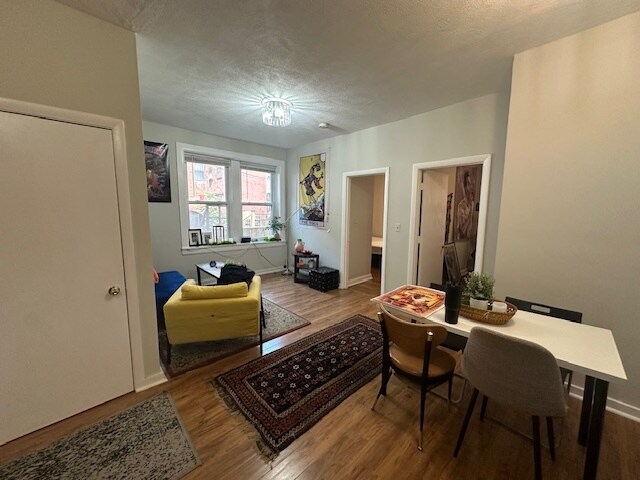 Building Photo - 129 Endicott St Unit 1 Rental