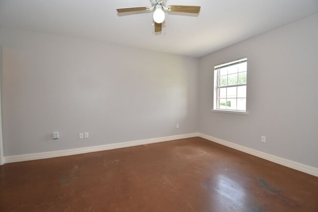 Photo - 3 Bedroom 2 Bath Home in Ruston