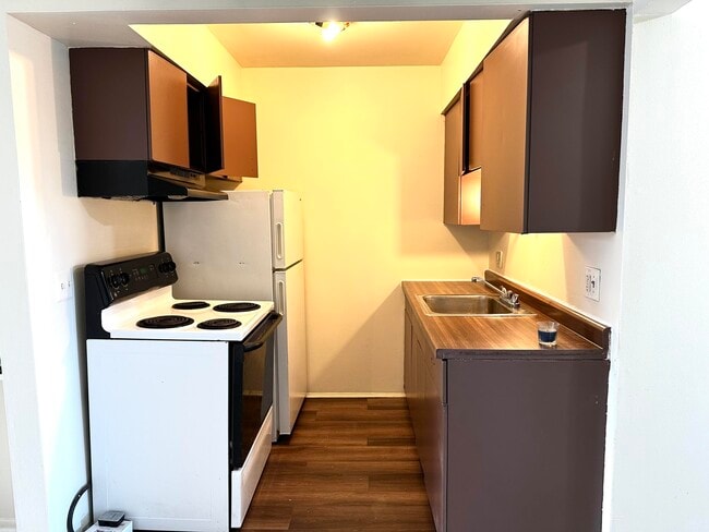 Photo - 9730 Wyoming Ave