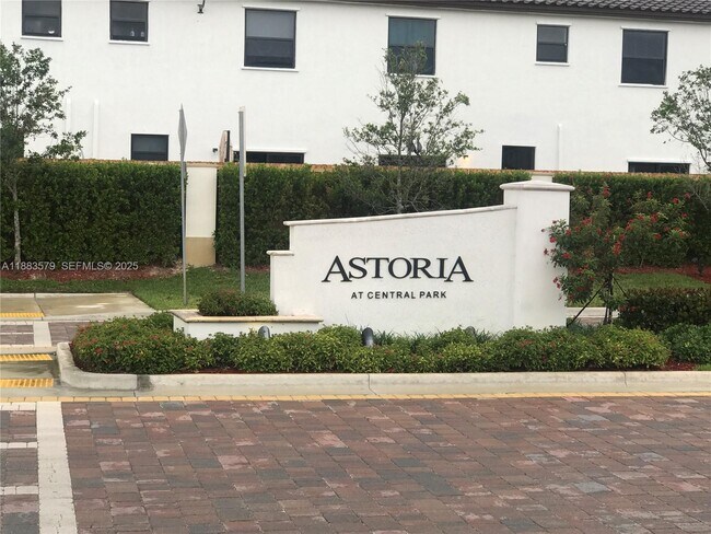 Photo - 8806 NW 103rd Ave