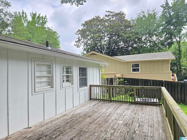109 Knoll Crest Dr