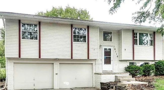 Building Photo - 16110 Hickory St