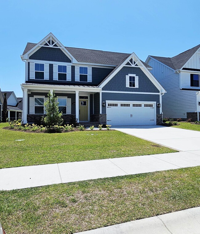 Building Photo - 2313 Hazel Wy