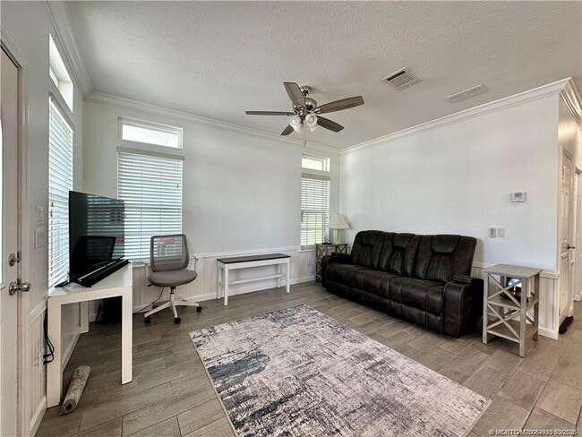 Photo - 138 NE Coastal Dr