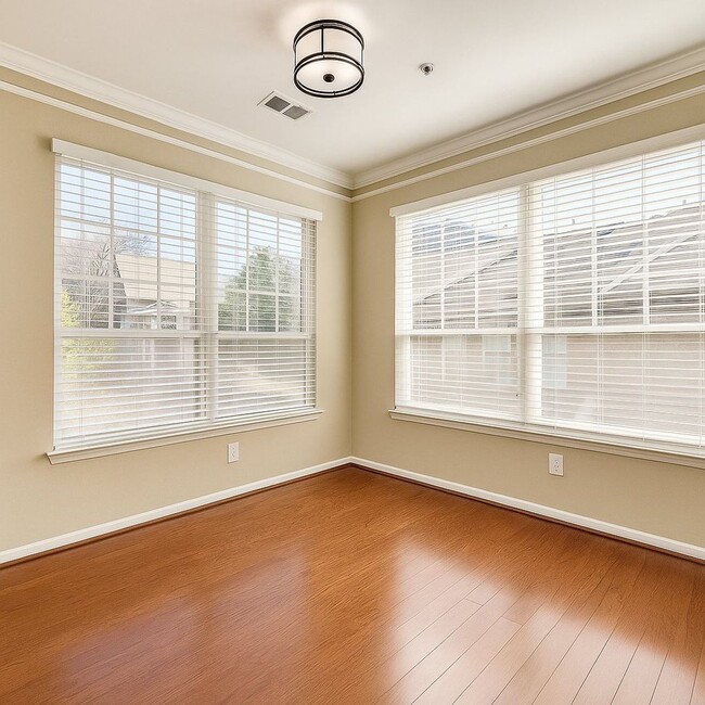 Photo - Fabulous 2br/2ba for rent in convenient Ga...