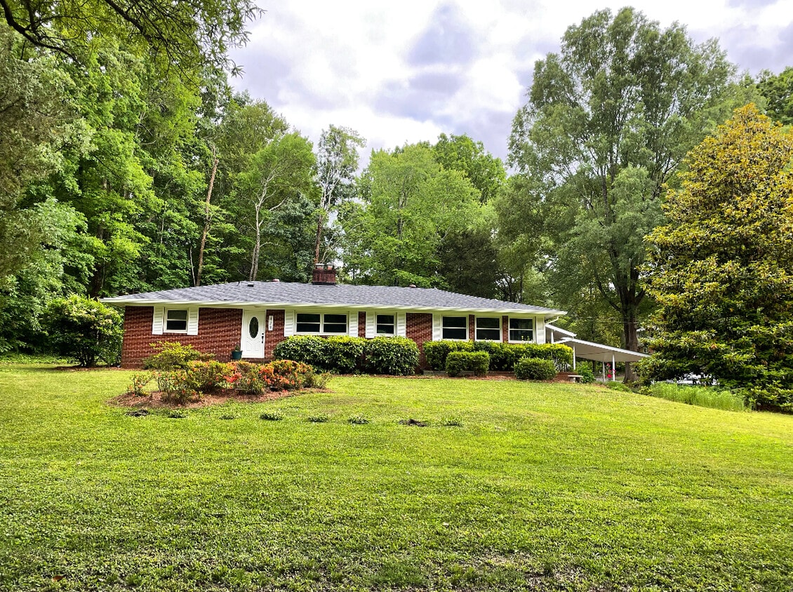 Photo - 429 Dorothy Dr (Cary, NC)