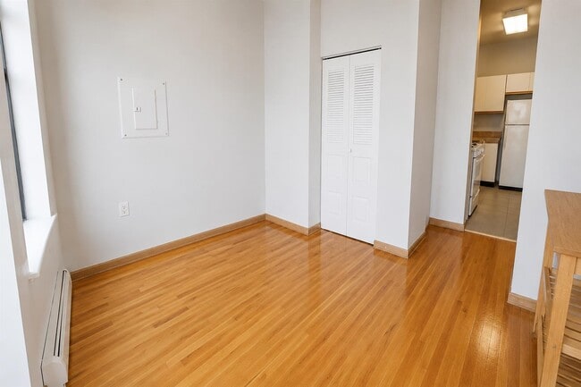 Photo - 168 Coles St Unit 3A
