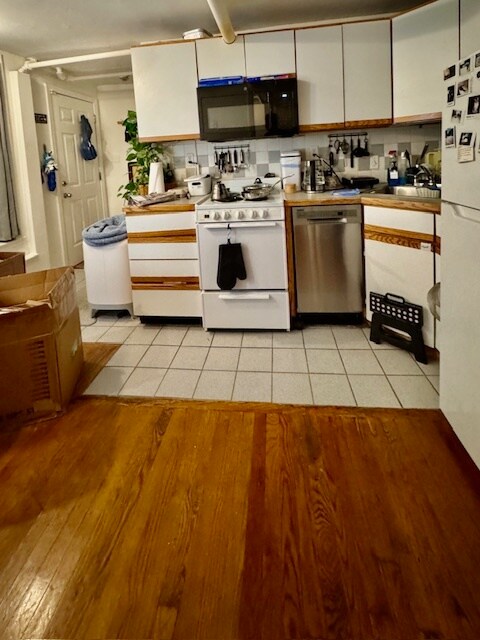 Building Photo - 21 Irving St Unit 0