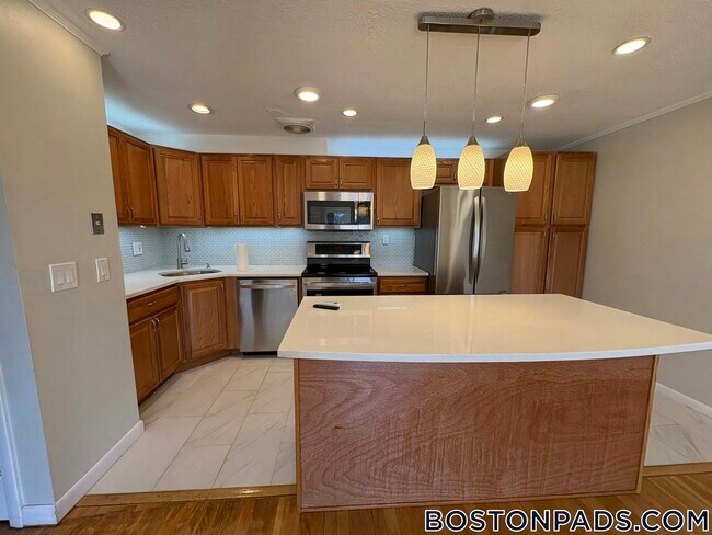 Photo - 50 Green St Unit 411