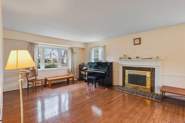 Photo - 4228 Pageant Ln