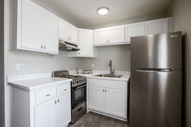 Building Photo - Casa Del Coronado Rental