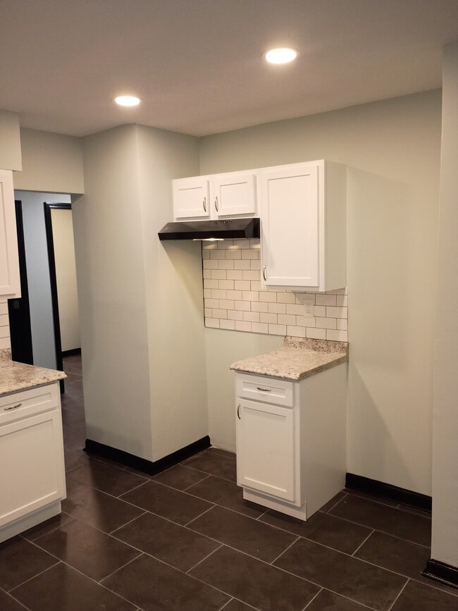 Photo - 2392 Zanone Ave